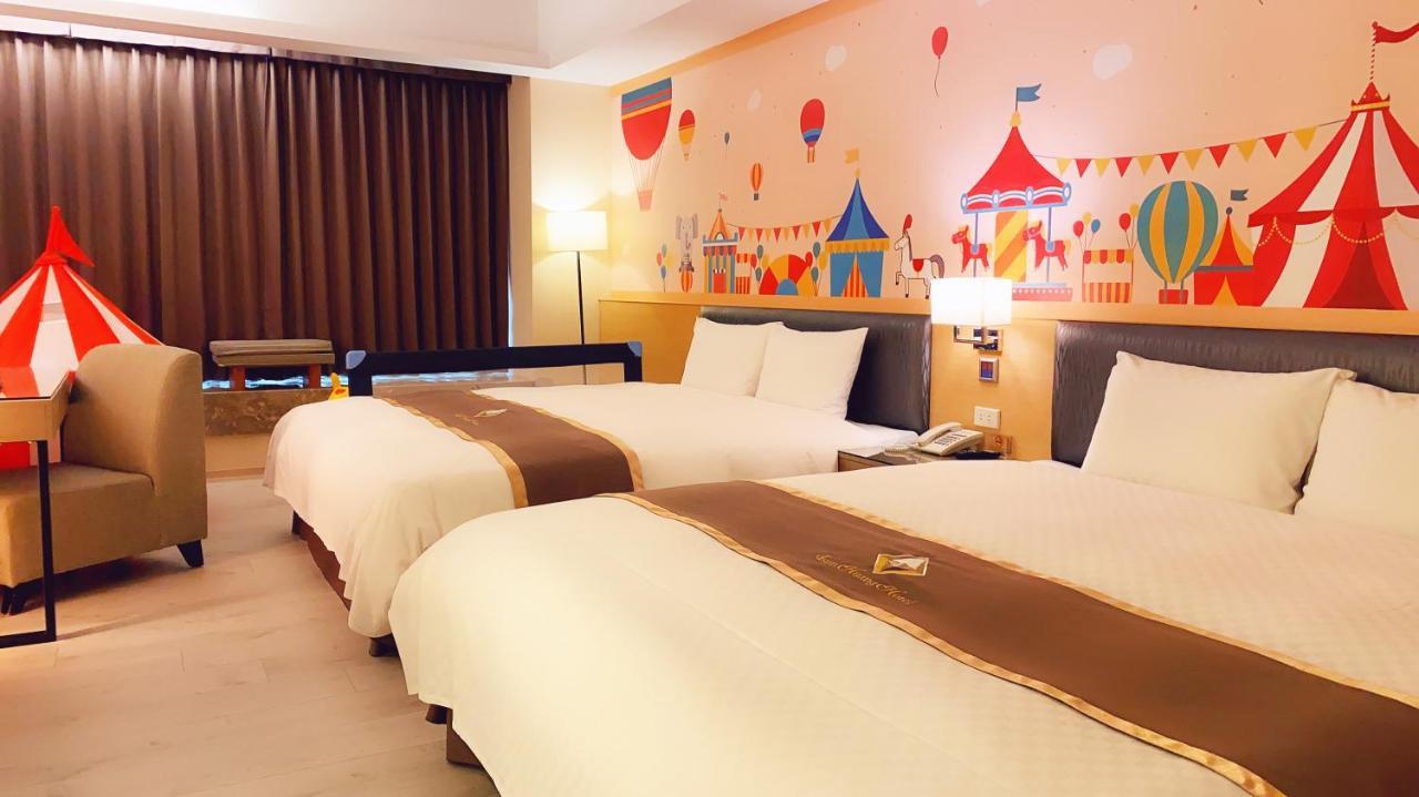 Tsun Huang Hotel Città di Chiayi Esterno foto