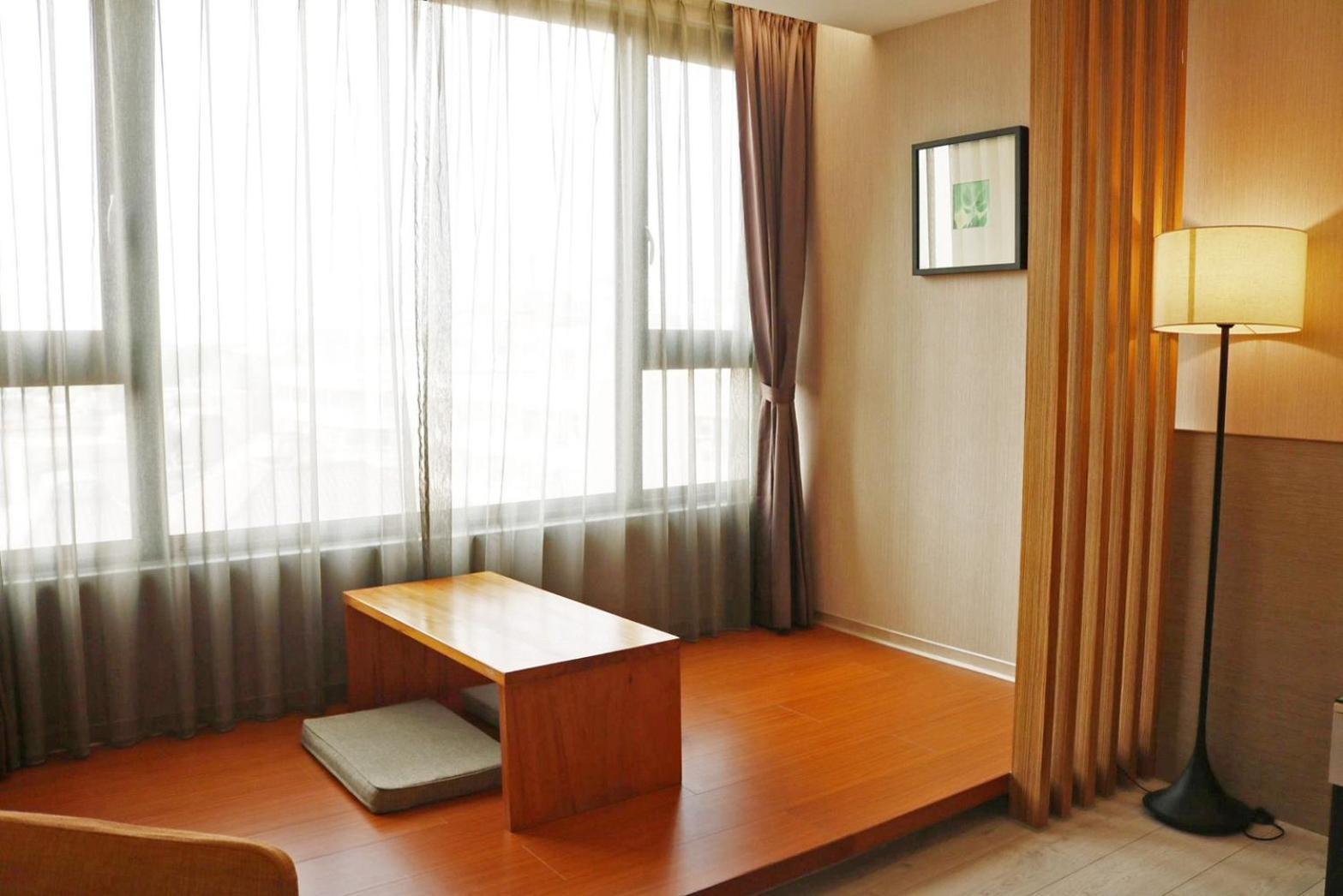 Tsun Huang Hotel Città di Chiayi Camera foto